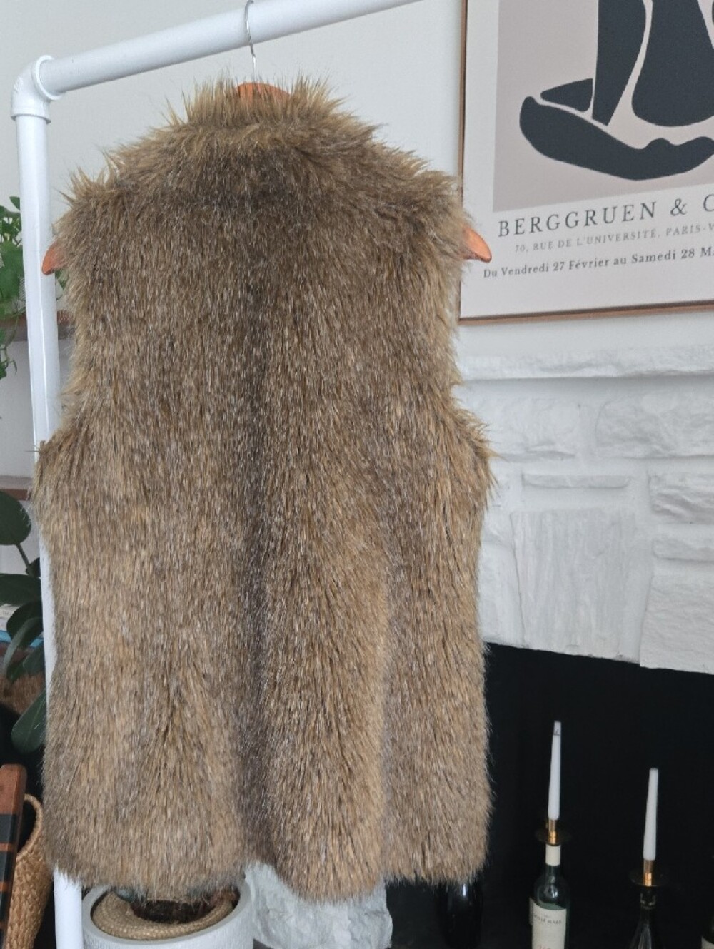 Luxe by Rachel Zoe Faux Fur Vest Retail $80 - Picture 4 of 6